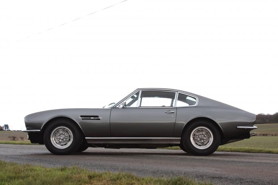  Aston Martin DBS V8 1970 года  (фото 7 из 12)